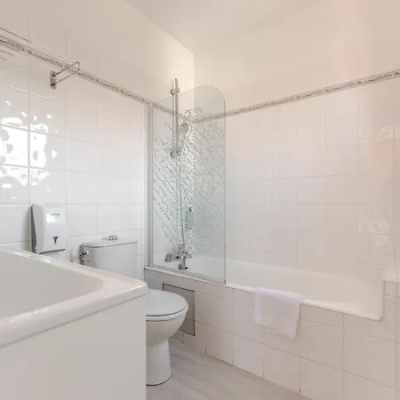 Provencal 3* Saint-Raphael (Var)