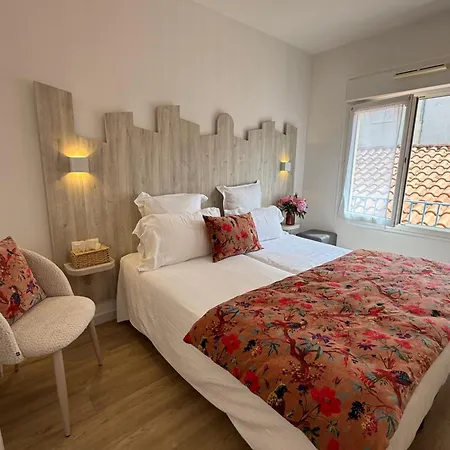 Provencal 3* Saint-Raphael (Var)