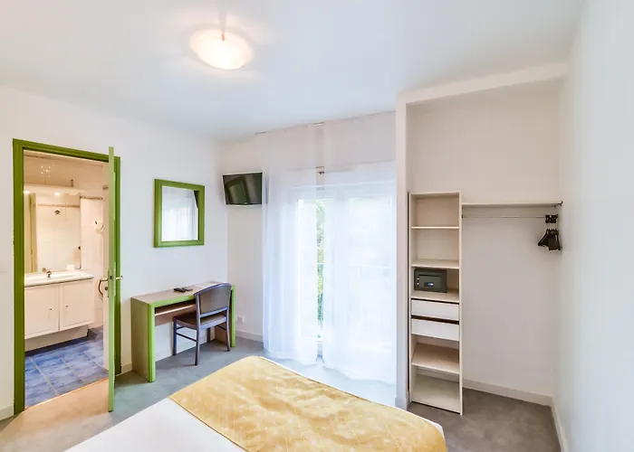 Provencal מלון 3*