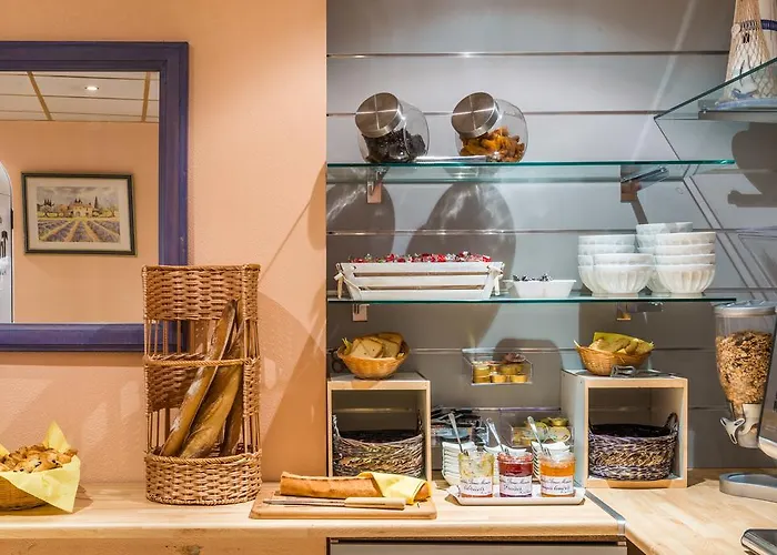 Provencal Saint-Raphael (Var)