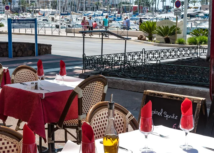 Provencal 3* Saint-Raphael (Var)