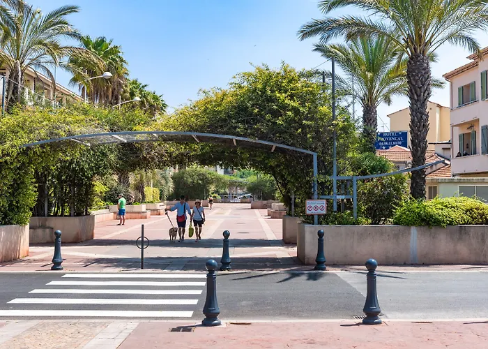 Provencal מלון Saint-Raphaël